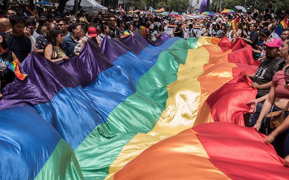 Realizar n por primera vez en Parral caravana del orgullo LGBT